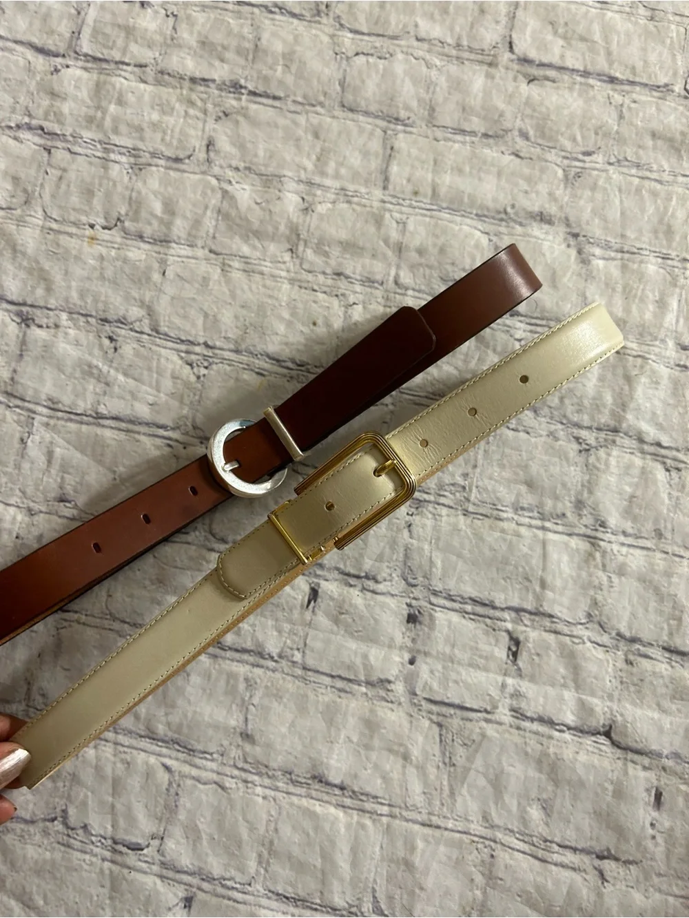 LIZ CLAIBORNE VINTAGE LEATHER (2) BELTS CREAM & BROWN GOLD & SILVER BUCKLES S&M